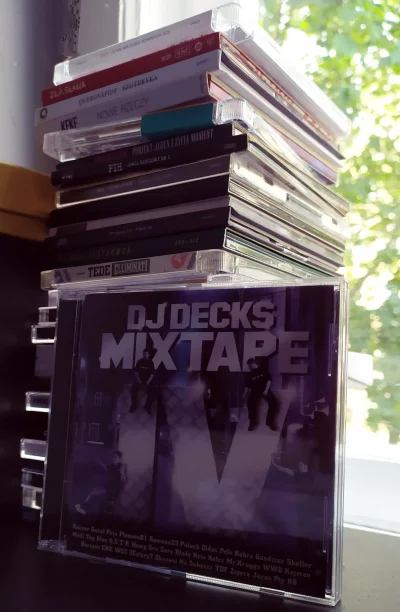 tomkol - #100polskichrapowychplytchallenge 27/100

DJ Decks - Mixtape vol. IV

Ja...