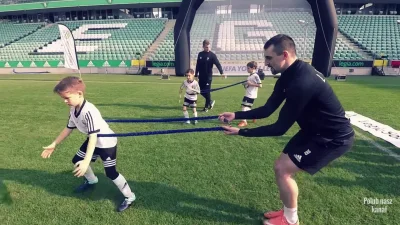 Partacze - Kucharczyk w swojej naturalnej roli jako główny hamulcowy #legia #heheszki...