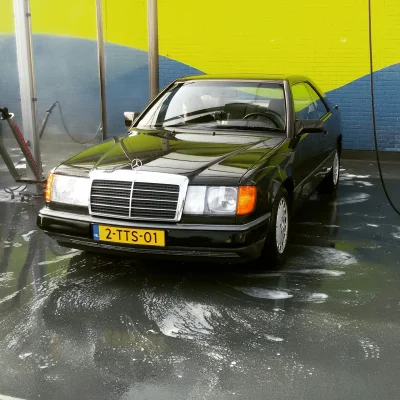 BySpeedy - Merc w południe jak śmietana. XD

#220ce #mercedes