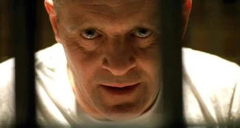 Pan_Buk - @NiebieskiPrzepychaczDoUszu: raczej Hannibala Lectera z "Milczenia owiec"