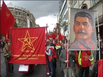 faxav - W końcu to kraj ramie w ramię ze Stalinem zwalczający wrogów komunizmu.