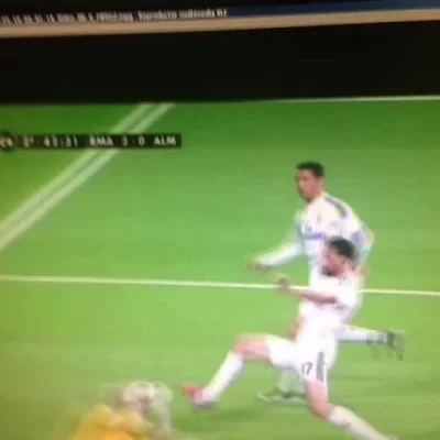 Minieri - Ronaldo po golu Alvaro
#mecz #meczgif #realmadryt