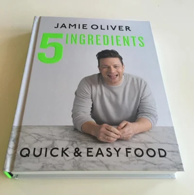 G.....e - Hejka. Mam do oddania książkę Jamie'go Olivera "5 ingredients". Kupiłem jak...