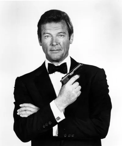 Lelkomtu - Roger Moore kończy dziś 89 lat! Moim zdaniem to jedyny prawilny Bond. Skak...