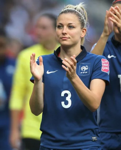 k.....b - Laure Boulleau - nr 3 Francja

#womensworldcup #fifa #pilkanozna