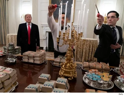 Reepo - Prezydencka kolacja w Białym Domu, na stole McDonalds, Burger King i Wendy's ...