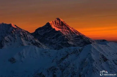 theone1980 - #Krywań o zachodzie słońca #Tatry (fot: "Tomasz Madejski Fotografia" na ...