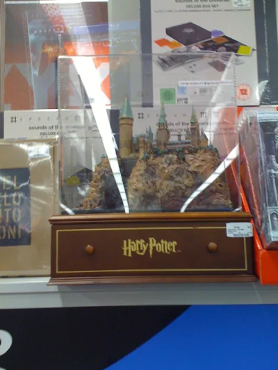 Pobe - #harrypotter 1-6 na #dvd. Z zamkiem #hogwart! :3 #chceto!