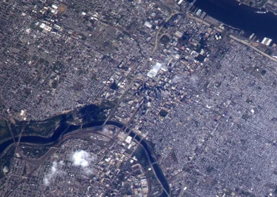 reizen - Filadelfia sfotografowana z ISS (800mm soczekwa)



#iss #kosmosboners #kosm...