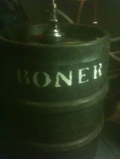 mile5 - I've got the weirdest boner now... 



#heheszki #piwo #keg #boner