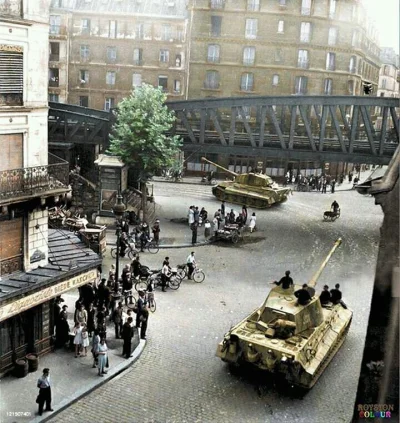 bazingac3po - Paryż, 1944 rok. 
#warthunder #wot #tankboners