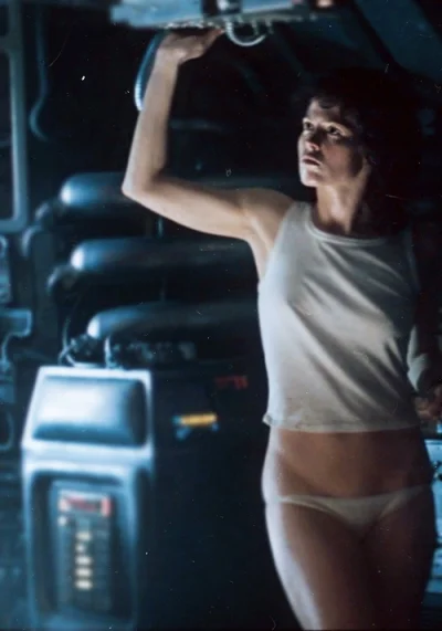 b.....u - @Rakers: Sigourney Weaver