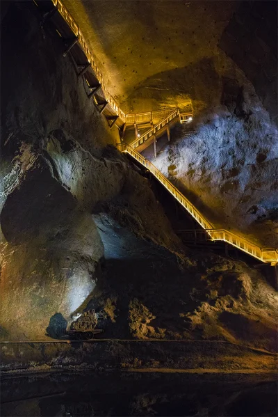 enemydown - Wieliczka 

#earthporn #fotografia #mojezdjecie #jaskinia | Flickr | 50...