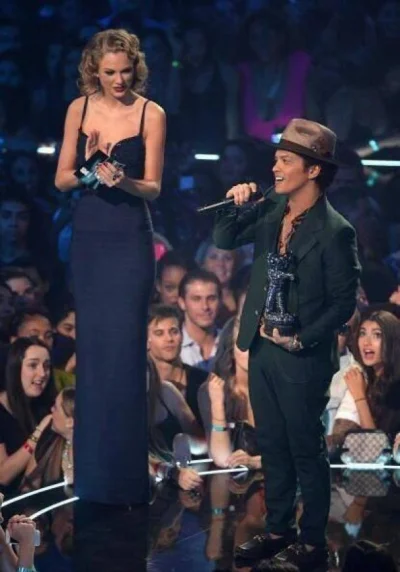 jestemkasia - Nie wiem, czy było. Nie sądziłam, że Bruno Mars jest taki niski :)

#br...