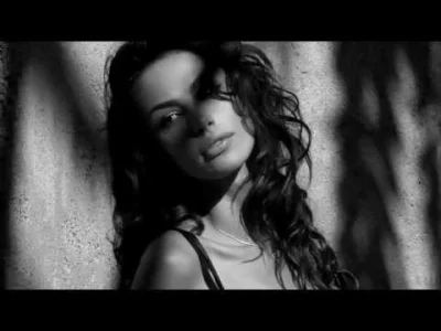 grodd_belham - Morphine - You look like rain (1992)
Deszczowa piosenka na deszczowy ...