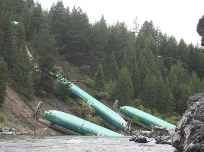 m.....8 - #ciekawostki #humor #samoloty



3 Boeingi 737 zniszczone podczas transport...