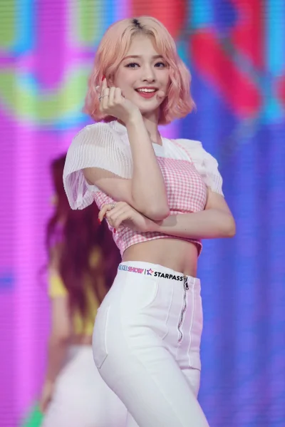 XKHYCCB2dX - #nagyung #fromis9 
#koreanka