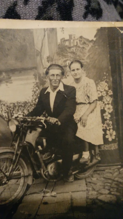 anenya - Babcia z dziadkiem
