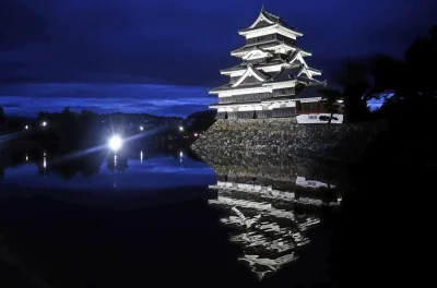 Lookazz - > Matsumoto castle at night.

#dzaponialokaca 

#zameknadzis #zamek #ar...