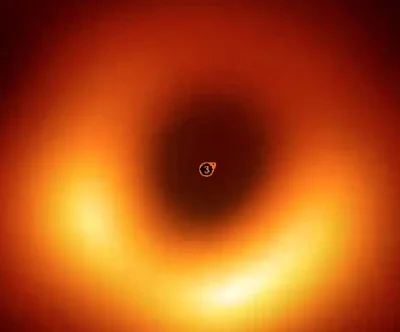 adam-nowakowski - Zrobiłem powiększenie tego zdjęcia czarnej dziury i... oto co się u...