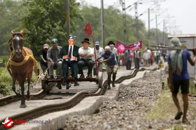 d.....s - Haha! Padłem!



#pendolino #heheszki #humororazkowy #polityka #prezydent