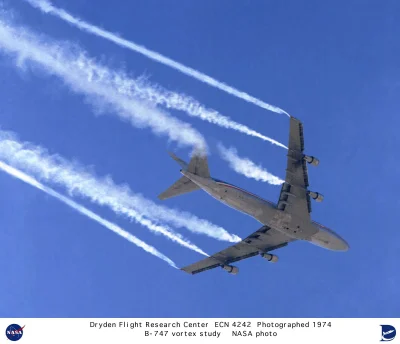 Aryo - @instinCtoriginal: Przynajmniej samoloty nie trują ich jak nas zrzucając chemi...