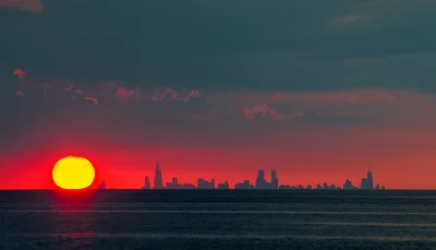 L.....s - @Baleburg: Tutaj zdjęcie zrobione o zachodzie, Chicago widoczne ze stanu In...