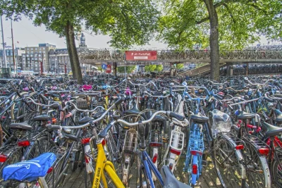 yorimo - @tomosano: Holandia to akurat #!$%@? przykład bo tam rowerów akurat jest zde...