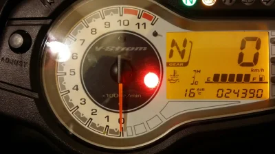 debenek - @morfeuszNo1 vstrom 650 przebieg od końca 08.2015