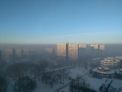 piszczalka - @quassiro: To jest smog! Robione z jednego z tych bloków.