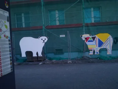 blackmail - To prawda, że w #bialystok niedźwiedzie polarne wychodzą na ulicę.

#he...