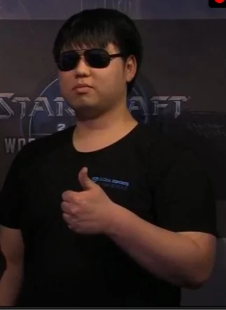 MlodyBocian - 100% SWAG BOSSTOSS

#sc2