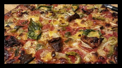 JustMightBe - Prawie spaliłem "pizze w 5 min" ten Donatello to miszcz kuchni ( ͡° ͜ʖ ...