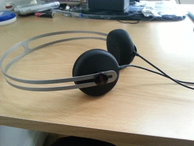 NaxZST - Słuchawki dostałem w prezęcie na zakończenie wystawy Hugo Boss w Londynie. P...