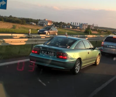 i-kamieni-kupa - Kiedyś taka #calibra to było marzenie potem totalna wiocha a teraz z...