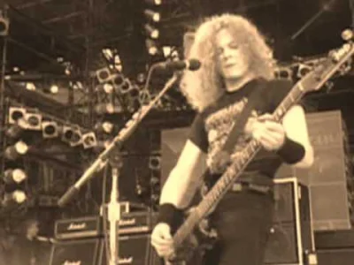 E.....s - Metallica - Welcome Home (Sanitarium)

Master of Puppets, 1986

#muzyka...