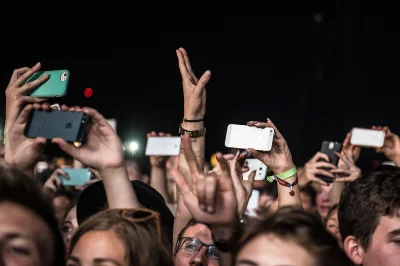 Unter - Co oni na tym openerze to ja nawet nie. Wydaj milion cebulionów na bilet, ogl...