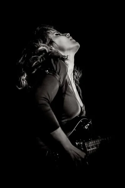 a.....s - #kobietyzgitarami

Anna Calvi