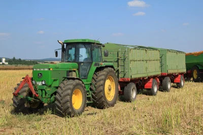 qoompel - Taki brzydki, że aż ładny :)

John Deere 4850

#jd #johndeere #traktory...