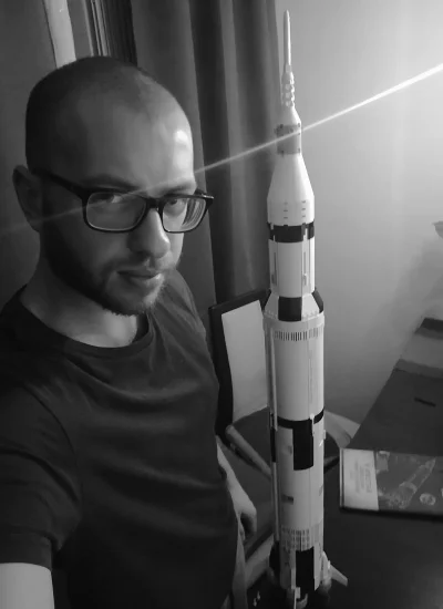 ahura_mazda - Ja i moja rakieta ( ͡° ͜ʖ ͡°)
Nareszcie zbudowałem swojego Saturna V z...