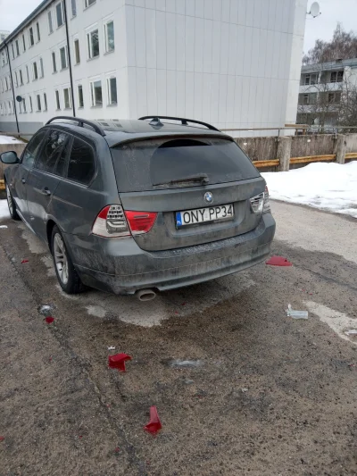 conrrrad - Moje auto po pobycie na szwedzkim parkingu w imigranckiej dzielnicy. Ostat...