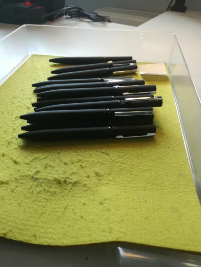 czypisiont - @Zarawracam: pozdrawiam mirka po fachu. Długopisów to nienawidzę robić (...