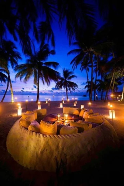 dreamy - Cudnie (｡◕‿‿◕｡)
Maldives Beach at Night 
 #azylboners #pieknewidoki #palmy