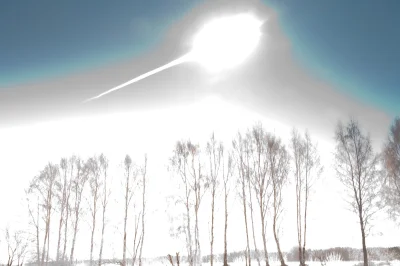 s.....w - Rozbłysk meteoru Czelabińskiego uchwycony przypadkowo przez rosyjskiego fot...