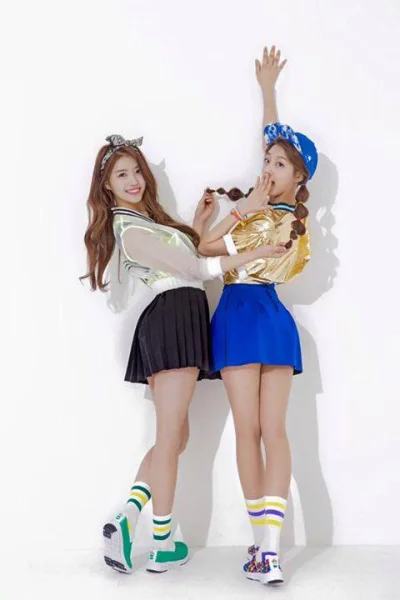 K.....o - #mijoo #yein #lovelyz 
#koreanka