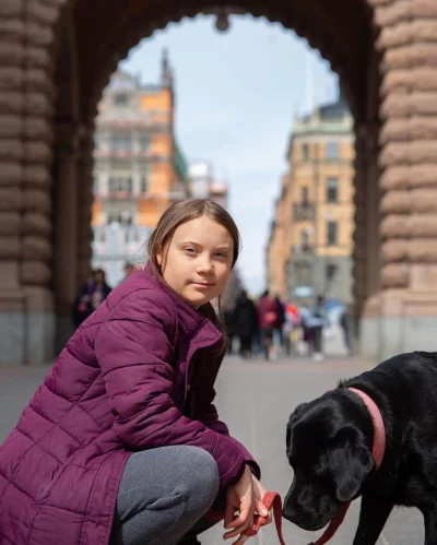 B.....a - #codziennagretathunberg 40/10000
Greta z piesku (ʘ‿ʘ)