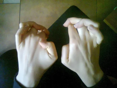 Akayari - @ZohanTSW: A umiesz tak wszystkimi palcami? Może wygiętego kciuka nie mam, ...