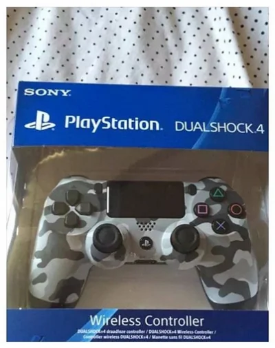 zaxang - PlayStation sprzedaje puste pudełka za $80 ( ͡° ͜ʖ ͡°)

#heheszki #humor #...