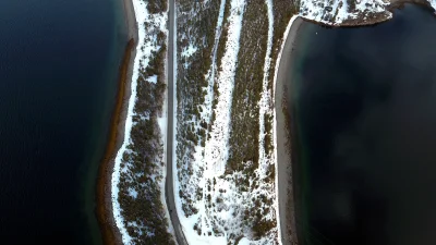 sakhraan - #zdjeciazdrona #drony #fotografia #norwegia 

500 metrów ponad fiordem, ...