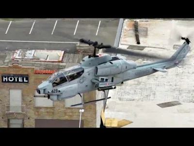 f.....s - AH-1 SuperCobra & UH-1Y Huey lądują sobie na parkingu w Downtown Phoenix
S...